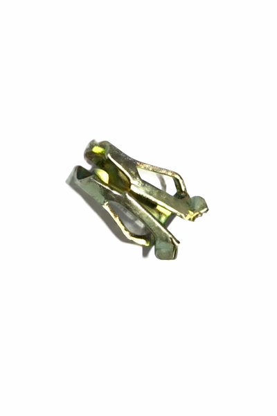 Honda GL1000 head cover emblem push clip 11633-323-000